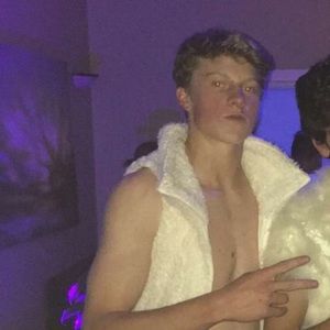 Meet your Posher, Nico